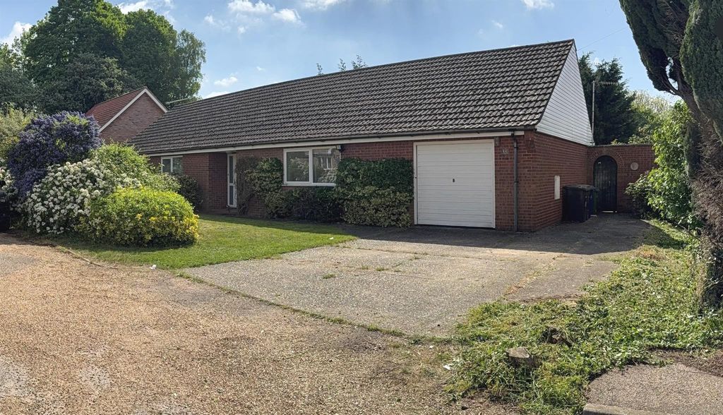 Property photo 1 of 18