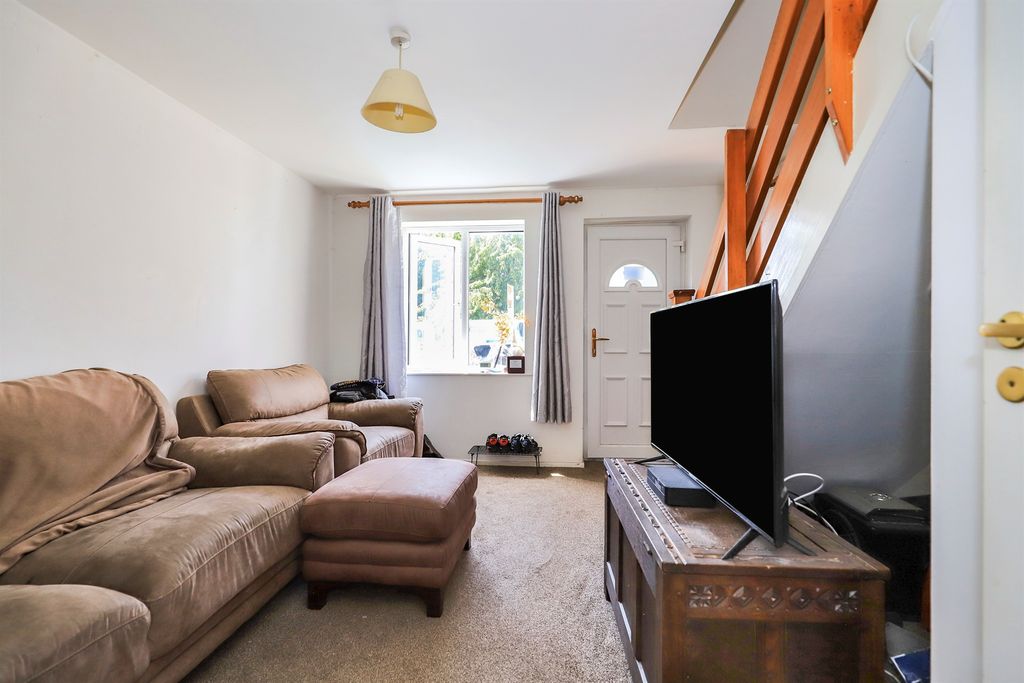 Property photo 2 of 12