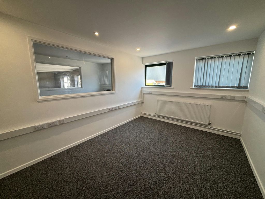Property photo 3 of 8 Img_3765.Jpg