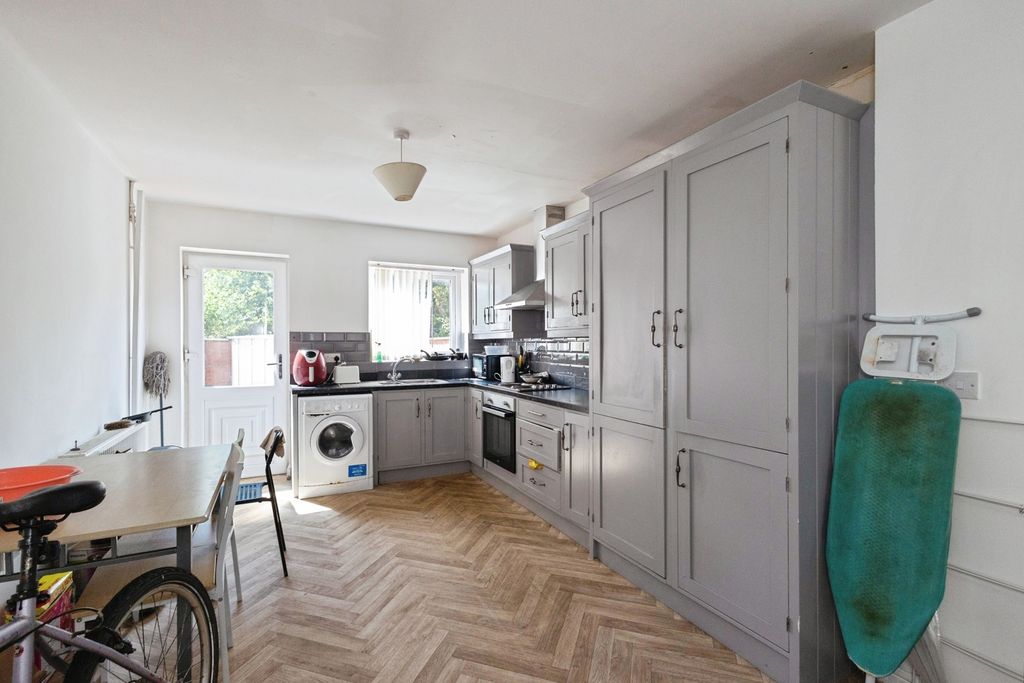 Property photo 2 of 21 Pbox-Img.Jpg