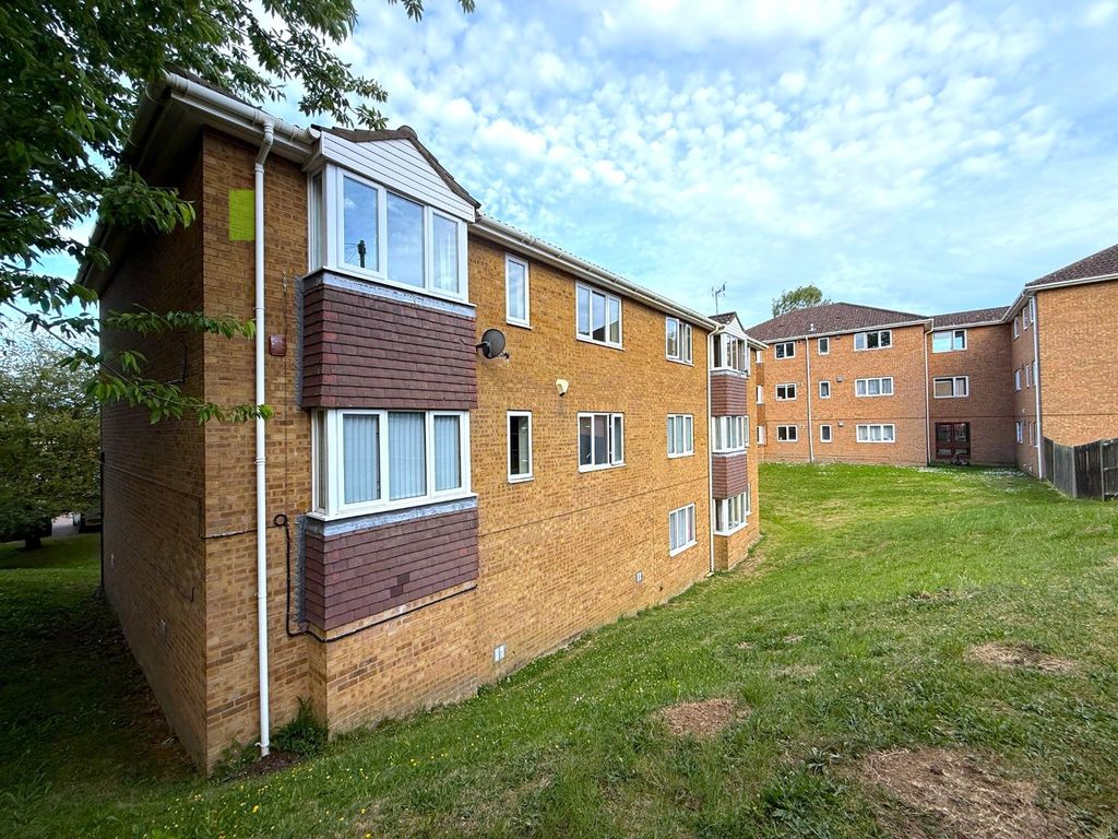 Property photo 1 of 11 4695010