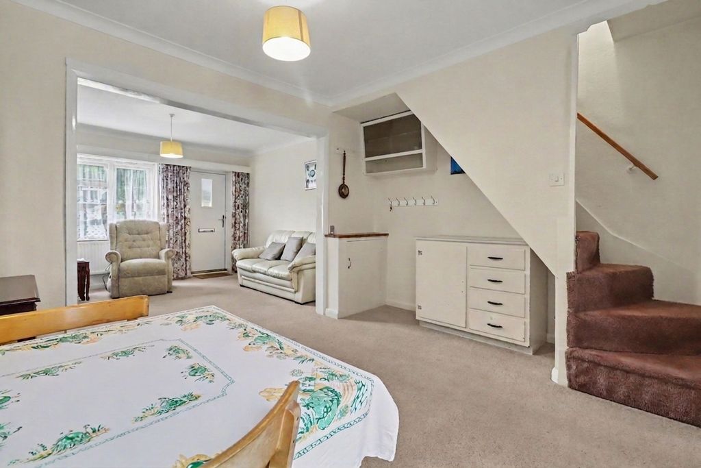 Property photo 3 of 16