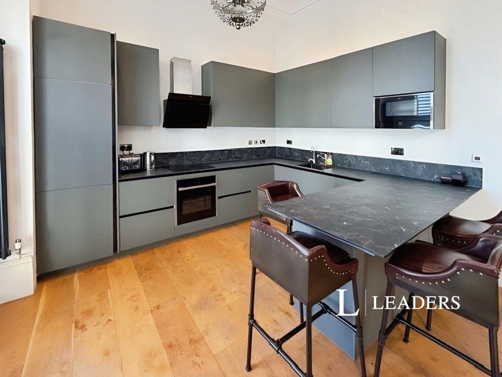 Property photo 2 of 19 Kitchen
