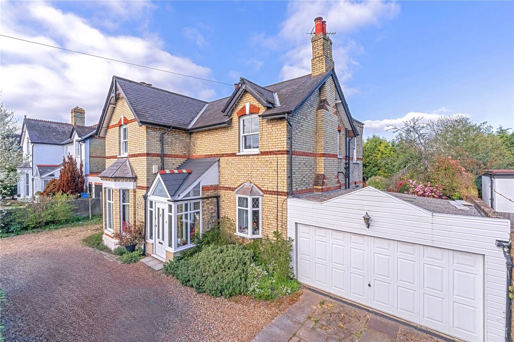 Property photo 1 of 13 Uxbridge Road