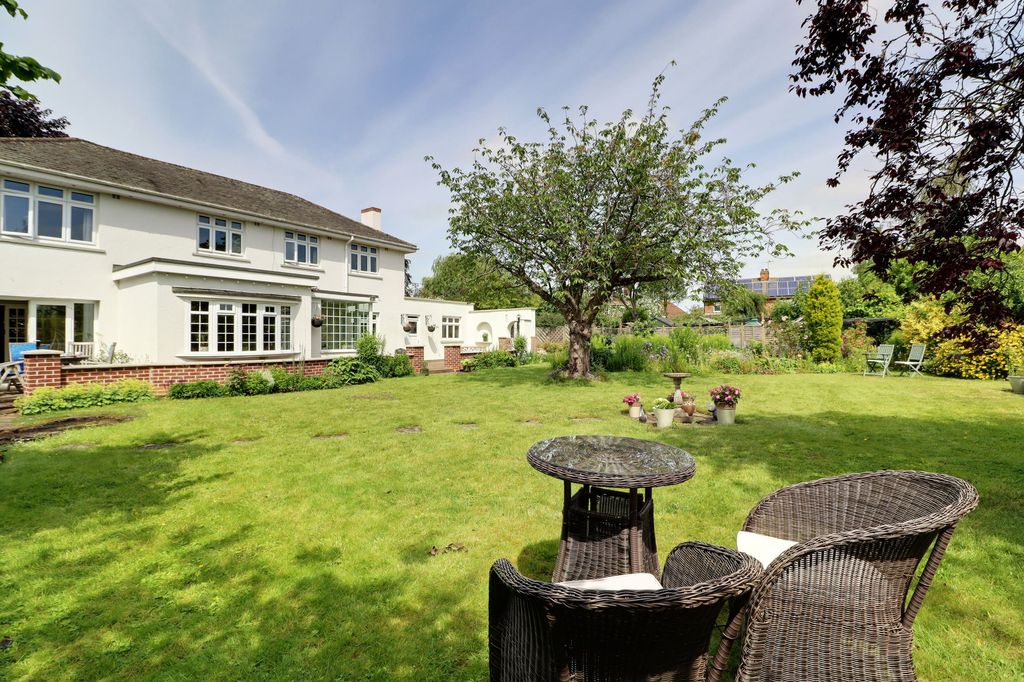 Additional image 2 of 5 bed detached house for saleWestcliff Gardens, Scunthorpe DN17