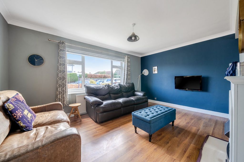 Property photo 2 of 35 Picture No. 21