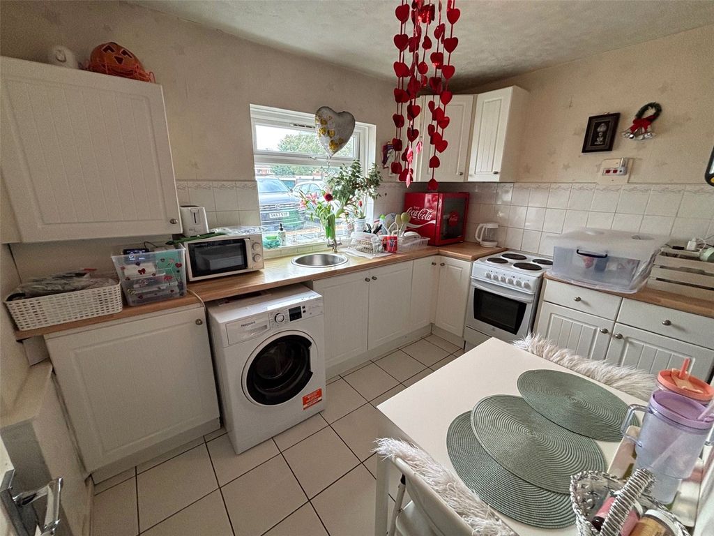Property photo 2 of 8 Picture No. 06