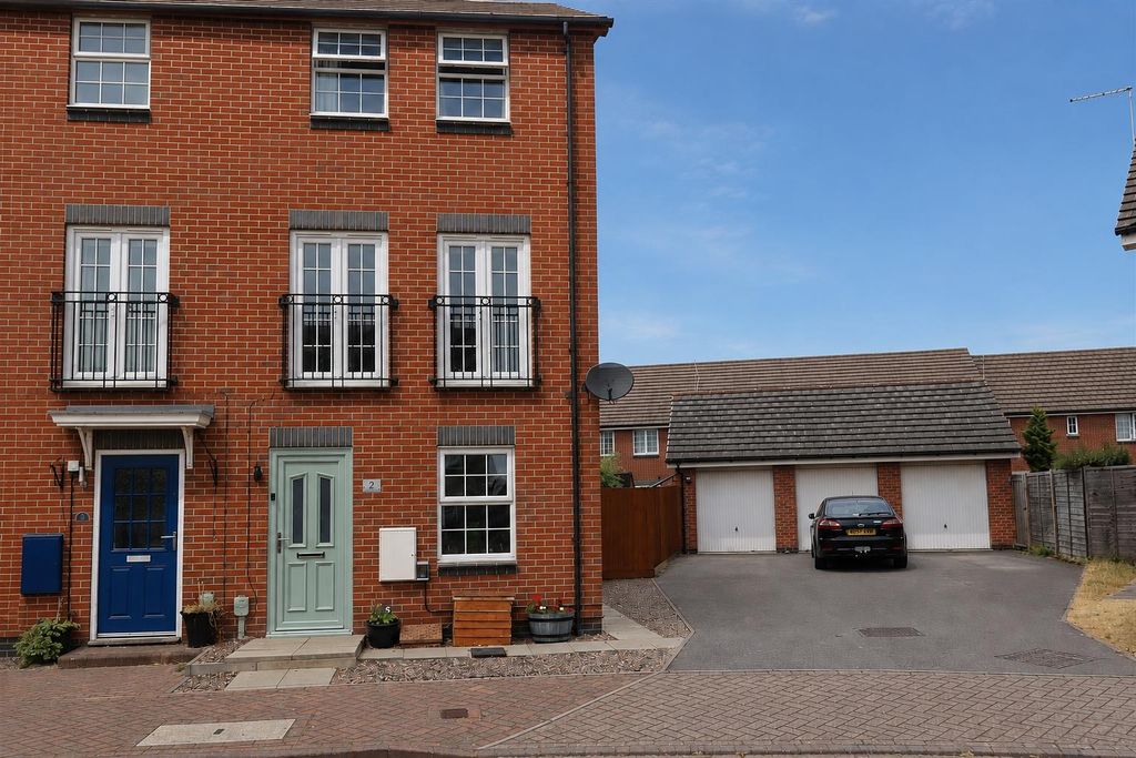 Property photo 1 of 16 2 Stubbs Blue Sky.Png