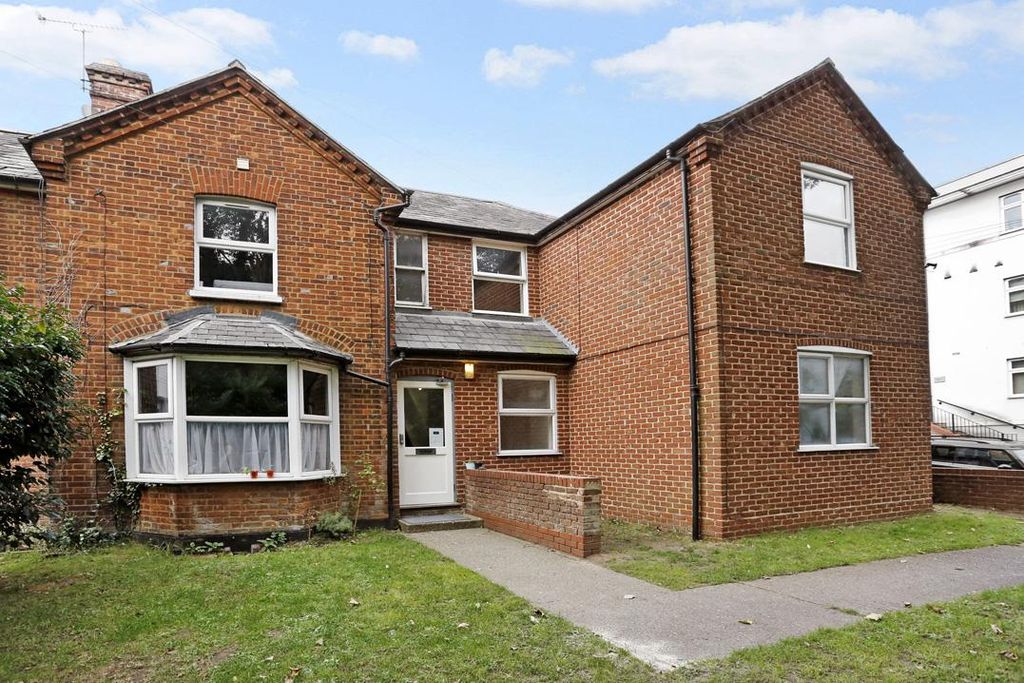 Property photo 2 of 9