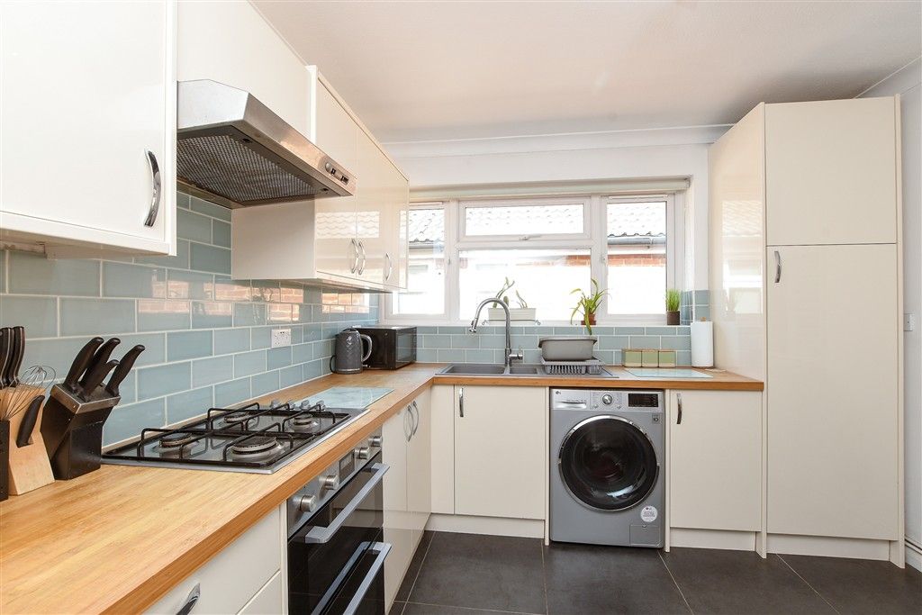 Property photo 3 of 14 Kitchen/Breakfast Room