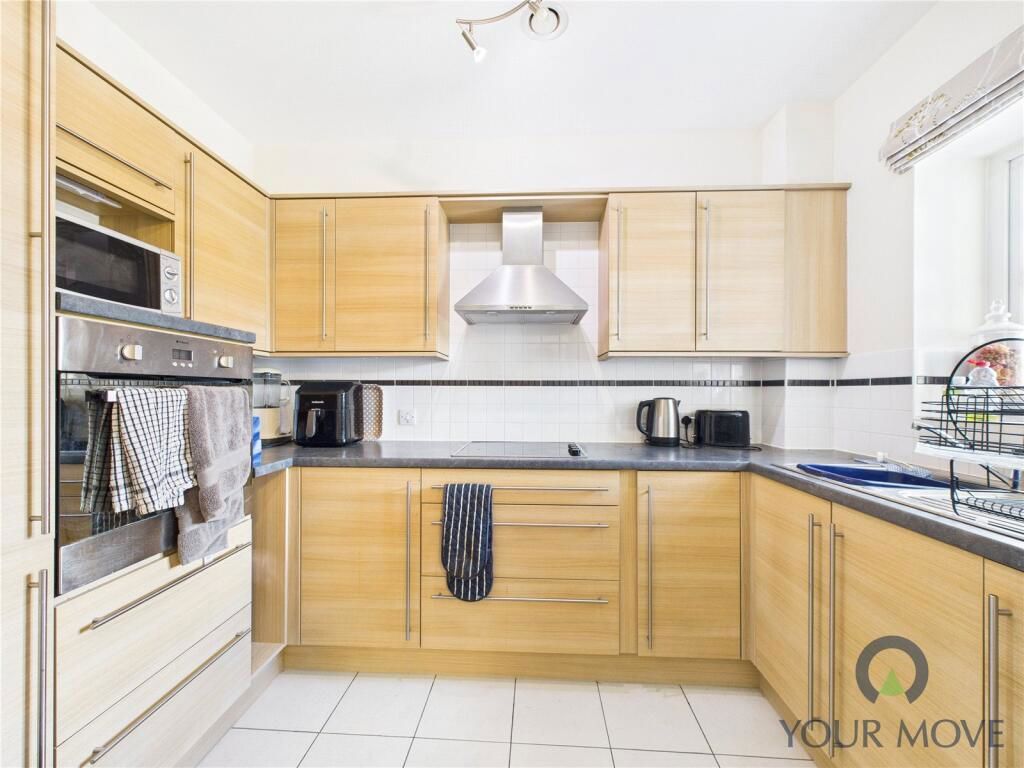 Property photo 3 of 11