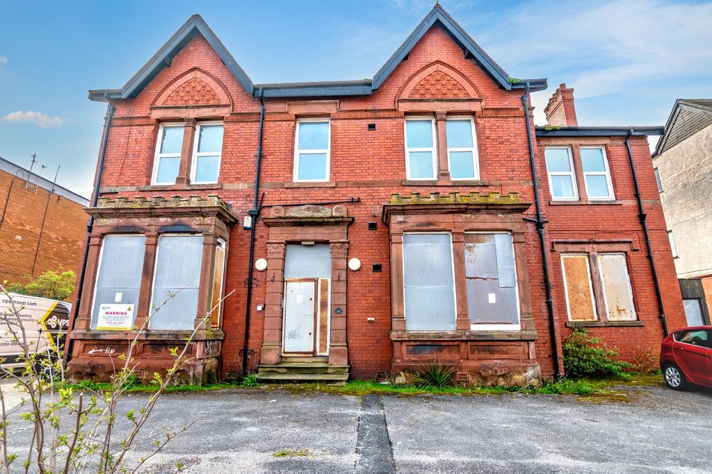 Property photo 1 of 21 141 & 141A Hornby Road, Blackpool, Lancashire, Fy1 4Jg