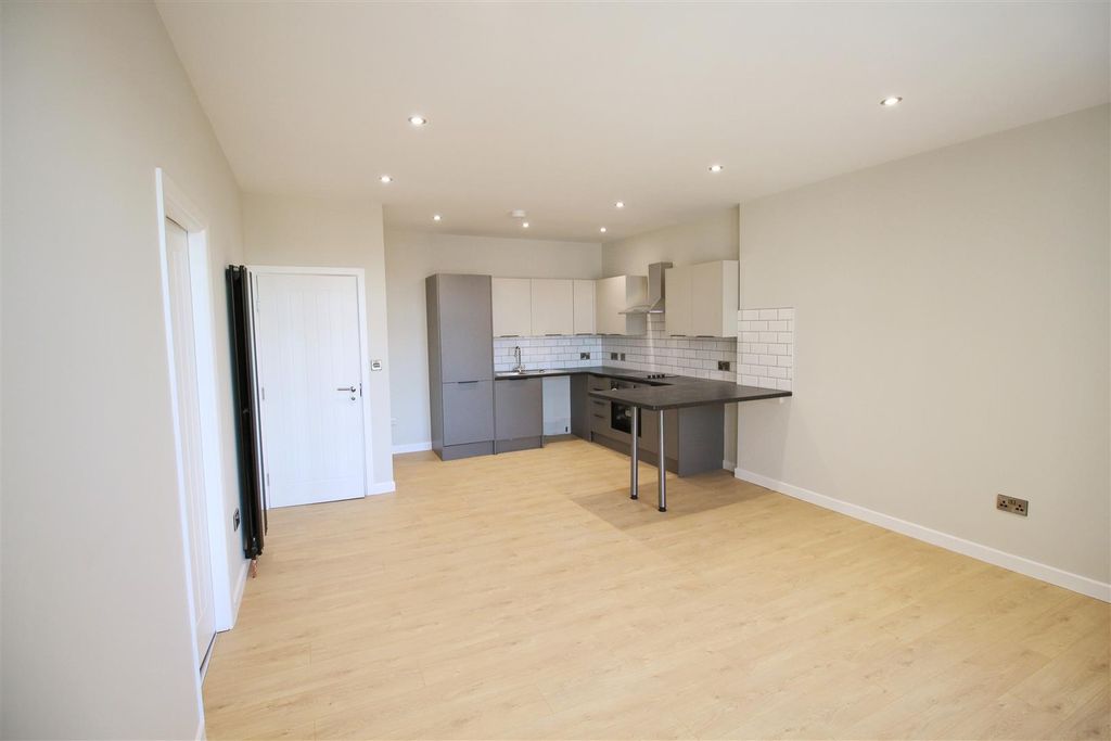 Property photo 1 of 7 Living Area..Jpg