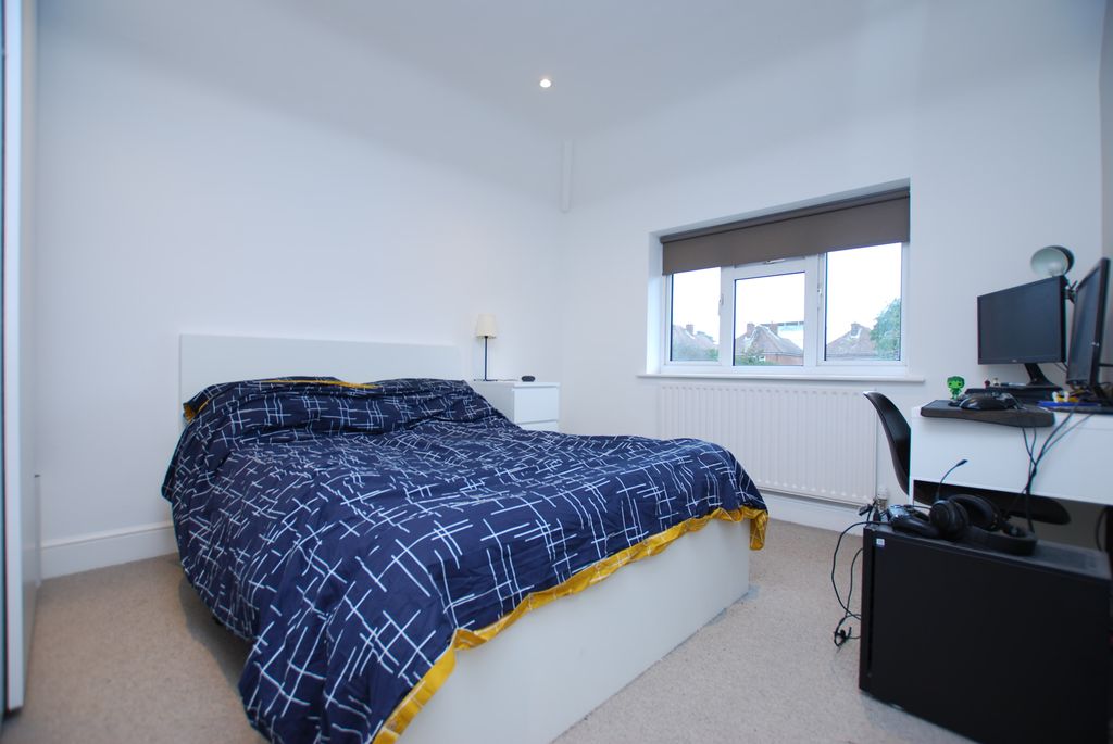 Property photo 3 of 8 Photo 03