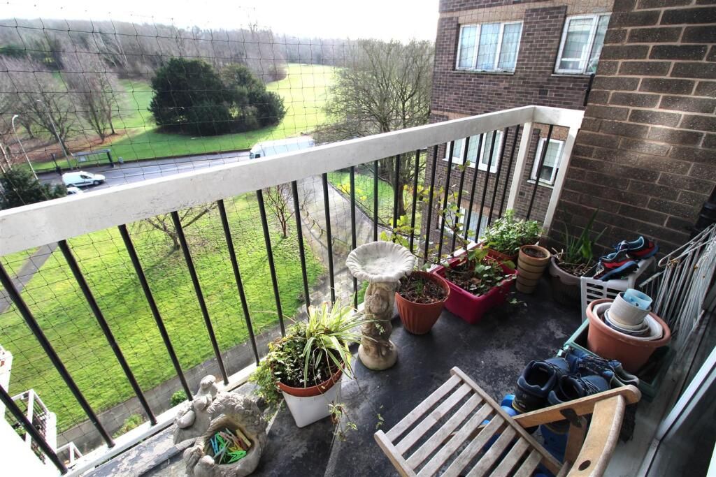 Property photo 2 of 12 2