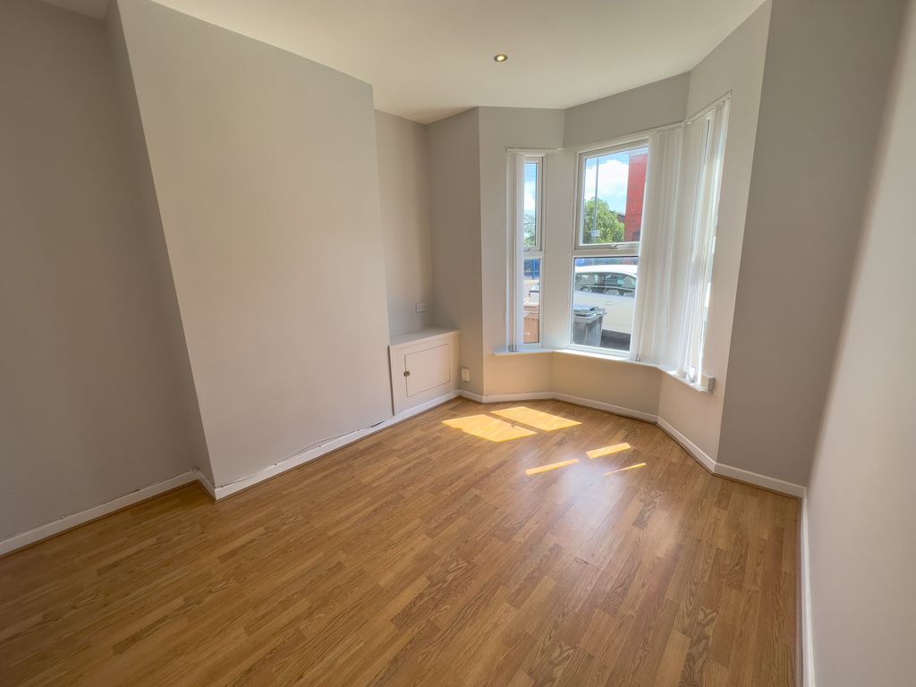 Property photo 1 of 12 1