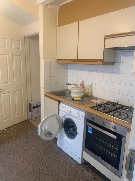 Property photo 1 of 4