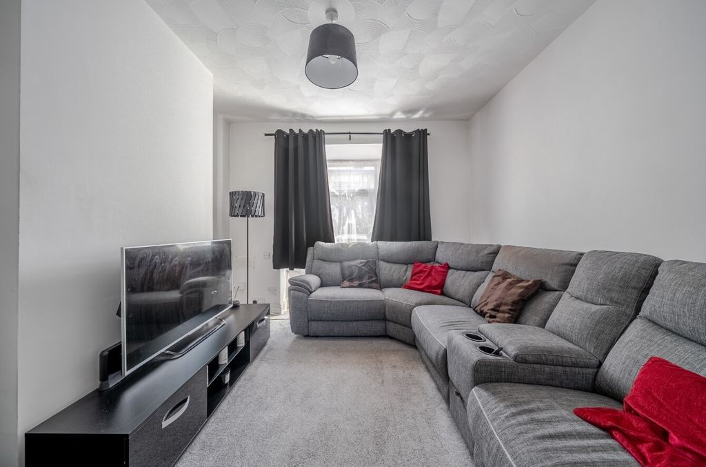Property photo 3 of 12 1508010-8-6A7F4E6...