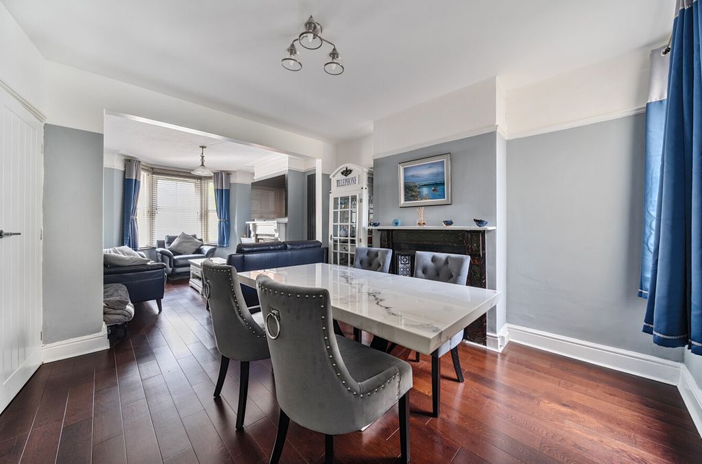 Property photo 3 of 19 1295234-10-6825F7...