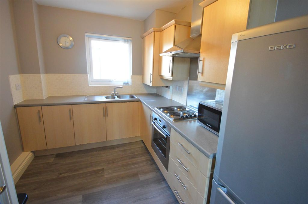 Property photo 3 of 9