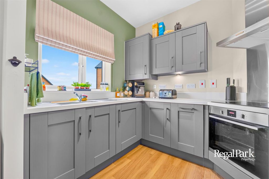 Property photo 2 of 23 Kitchen