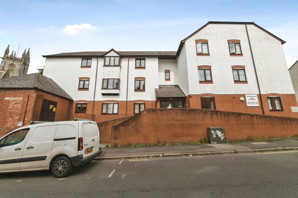 Property photo 1 of 13