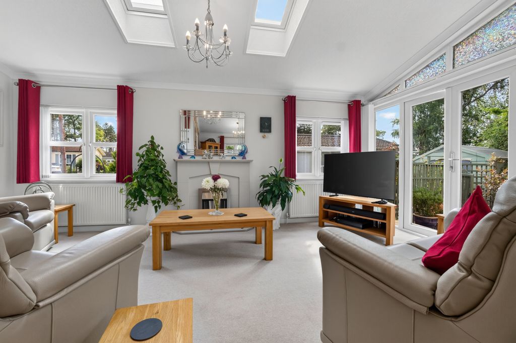 Property photo 3 of 14 Img_1973