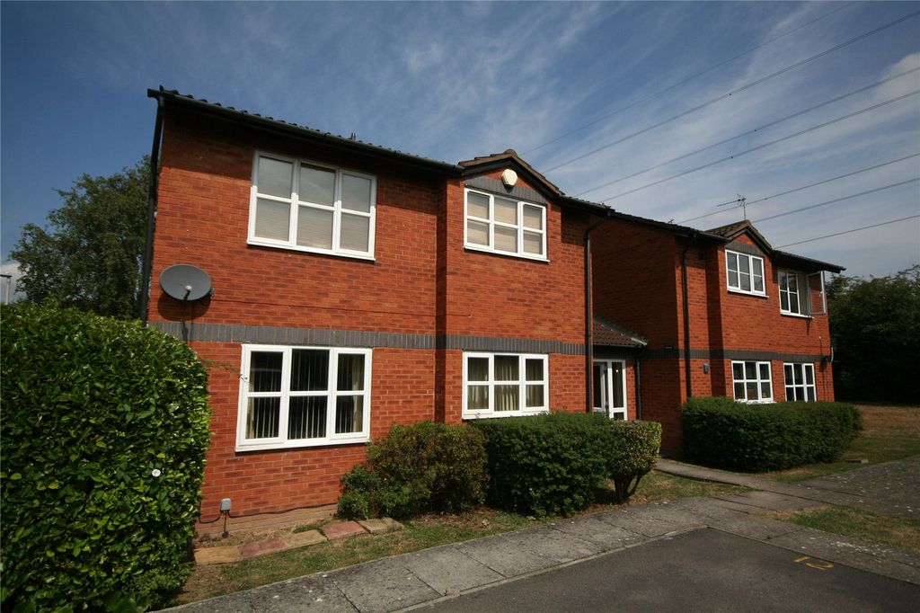 Property photo 2 of 8 Picture No. 13