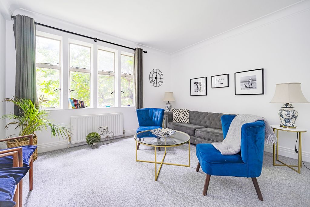 Property photo 1 of 11 Reception Room