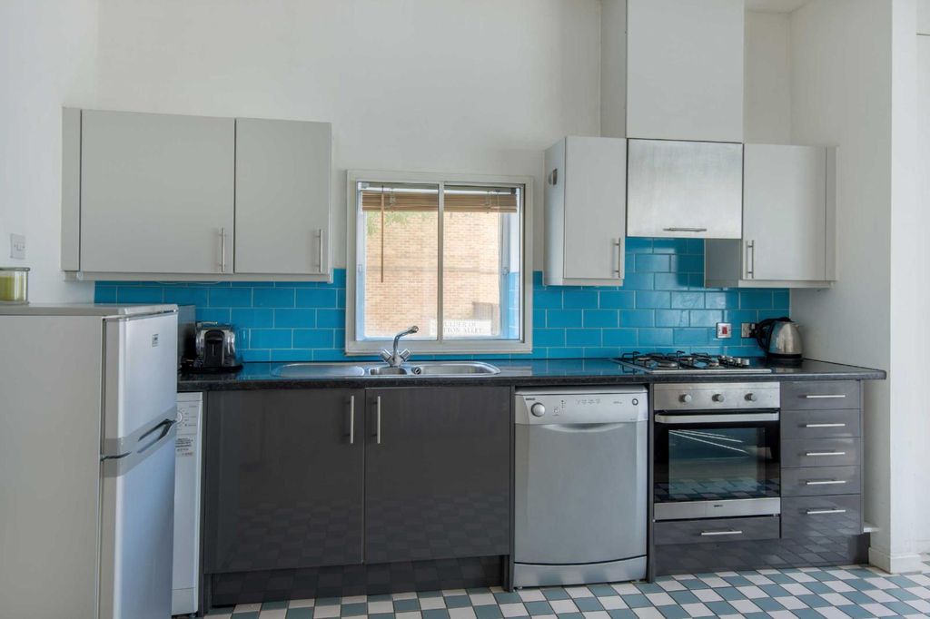 Property photo 3 of 12 Picture No. 04