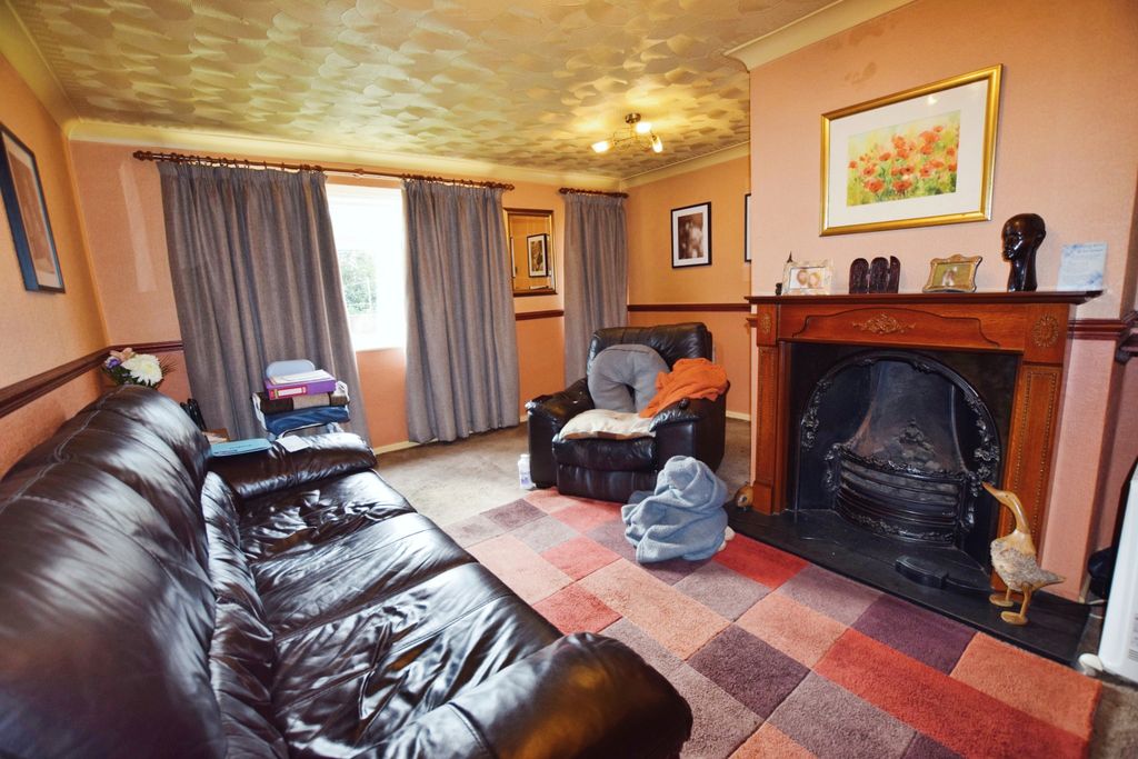 Property photo 3 of 12 Dd92Addf-72C64572-46Fe-406E-Bf9C-2C4F3C6Bf7C8