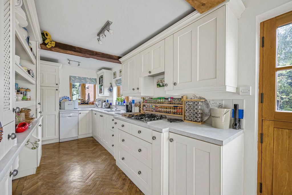 Property photo 3 of 41 27_54374