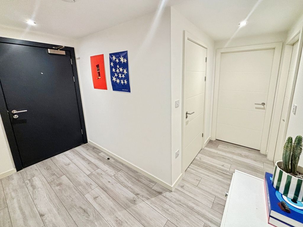 Property photo 2 of 19 Hall