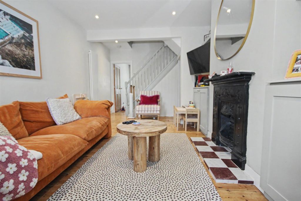Property photo 3 of 13 Img_8334.Jpg
