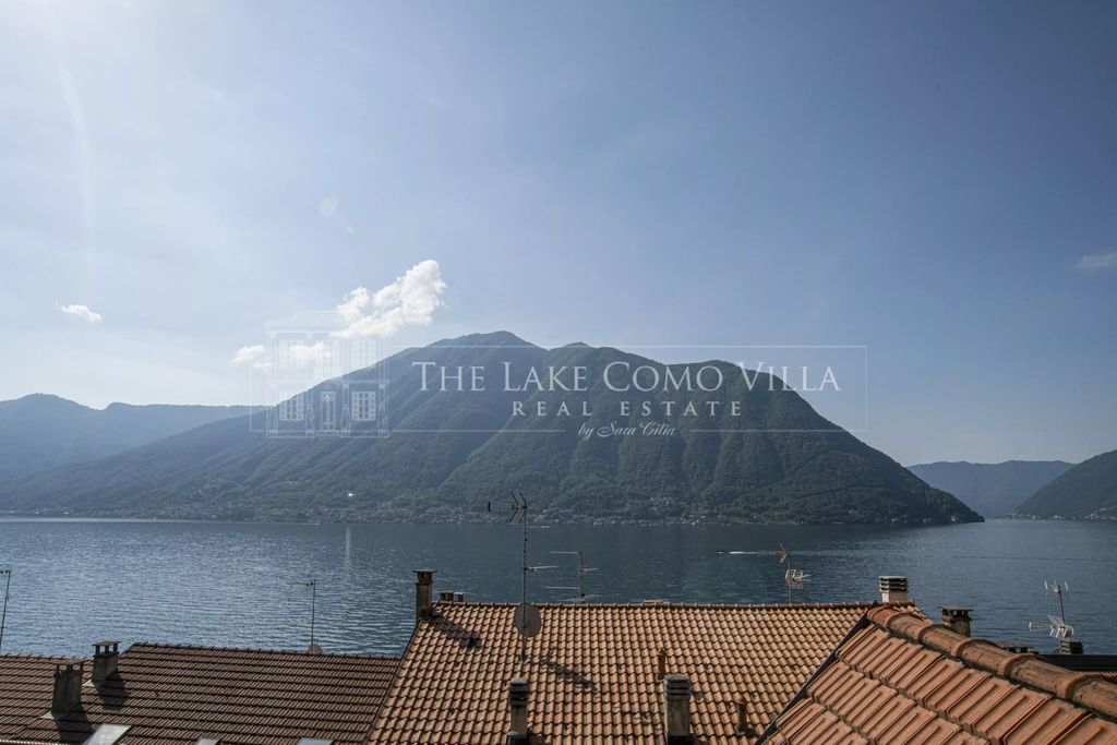 Property photo 2 of 35 The Lake Como Villa- Via Regina 23 Colonno