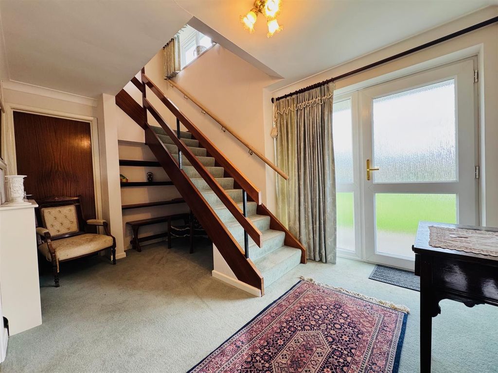 Property photo 3 of 25 Reception Hallway: