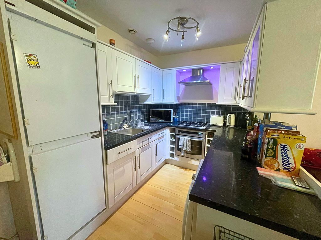 Property photo 2 of 16 Kitchen