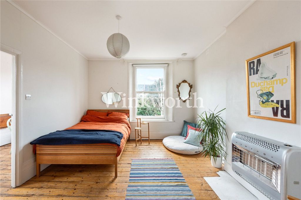 Property photo 2 of 19 Picture No. 03