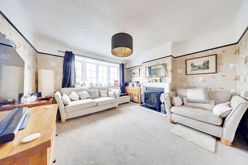 Property photo 3 of 23