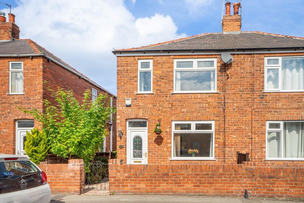 Property photo 1 of 13 12Wt-3.Jpg