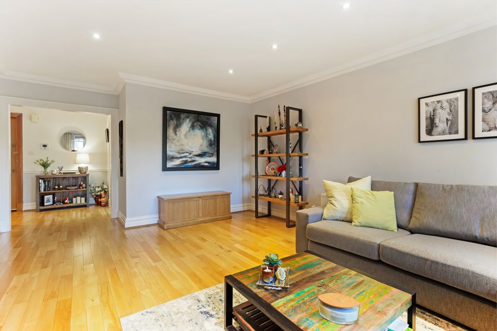 Property photo 2 of 24