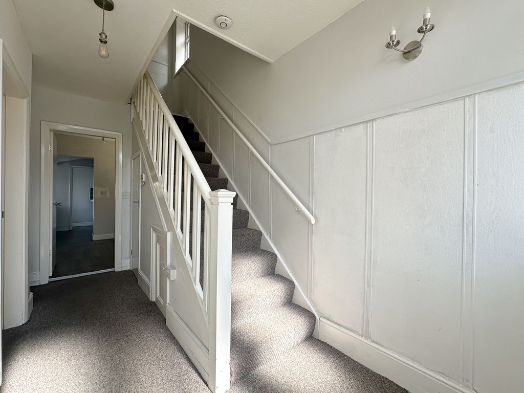 Property photo 3 of 18 Img_5363