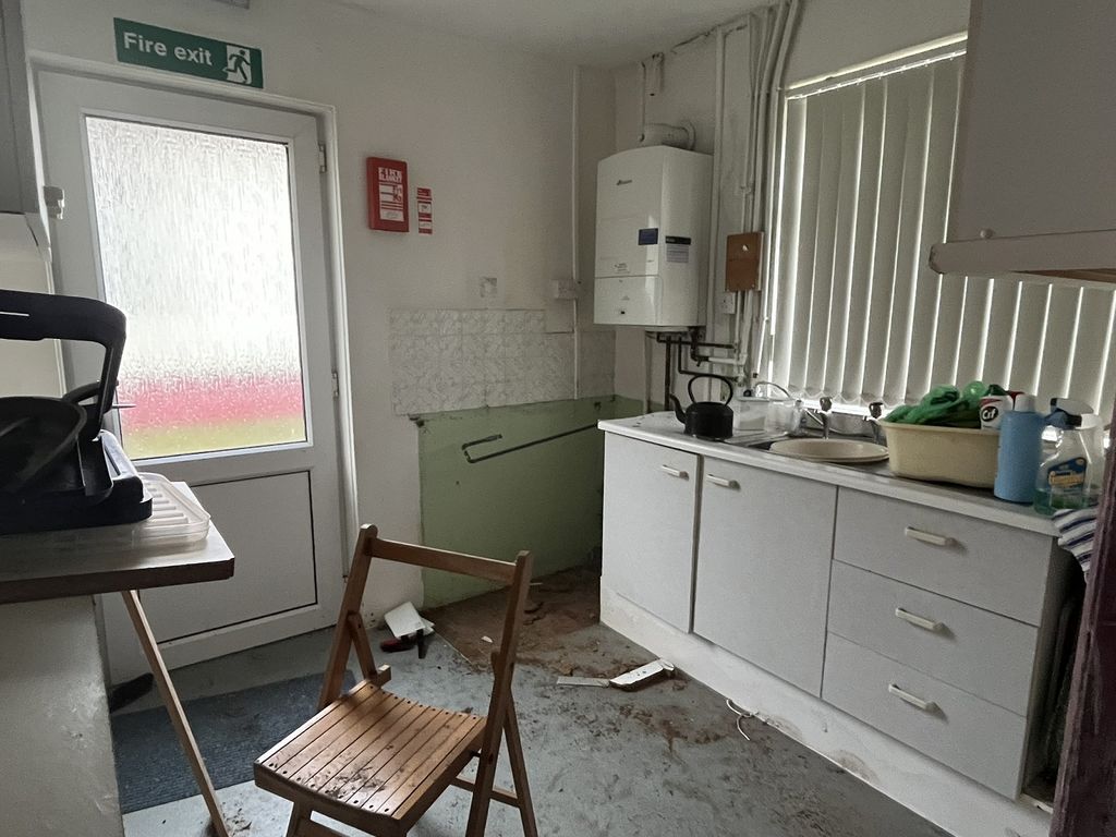 Property photo 3 of 8 Not Specified