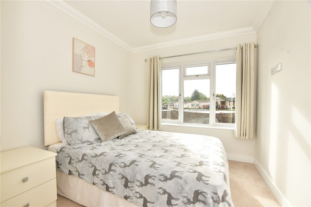 Property photo 2 of 8 Main Bedroom