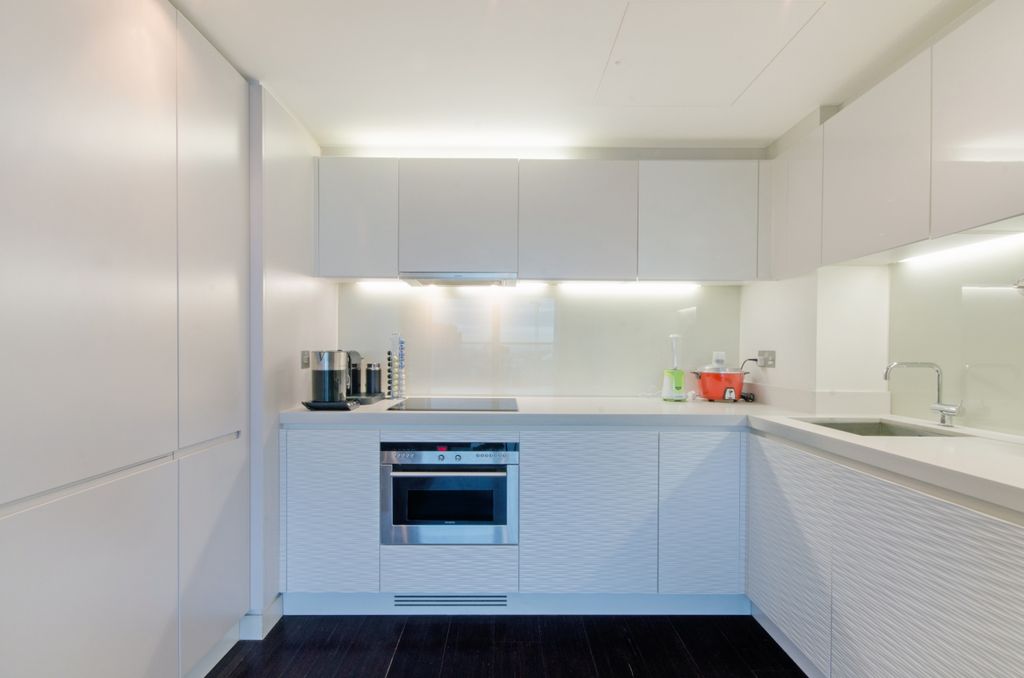Property photo 3 of 10 Kitchen - Pan Penins