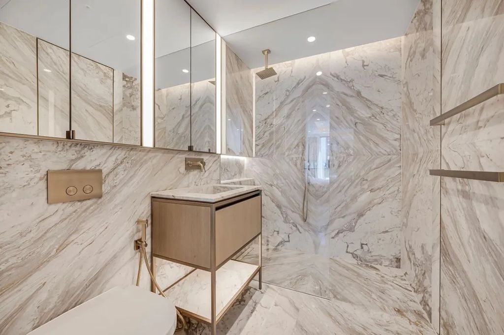 Property photo 3 of 31 Photo 18