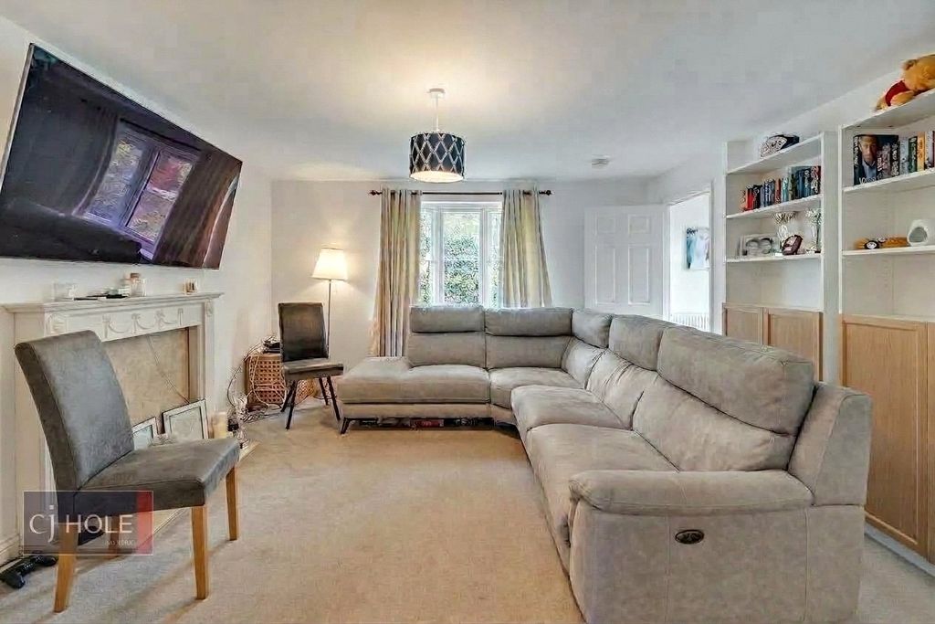 Property photo 2 of 13 Picture No. 10