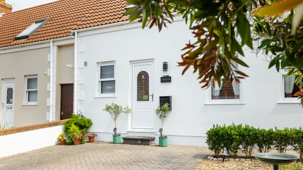 Property photo 3 of 20