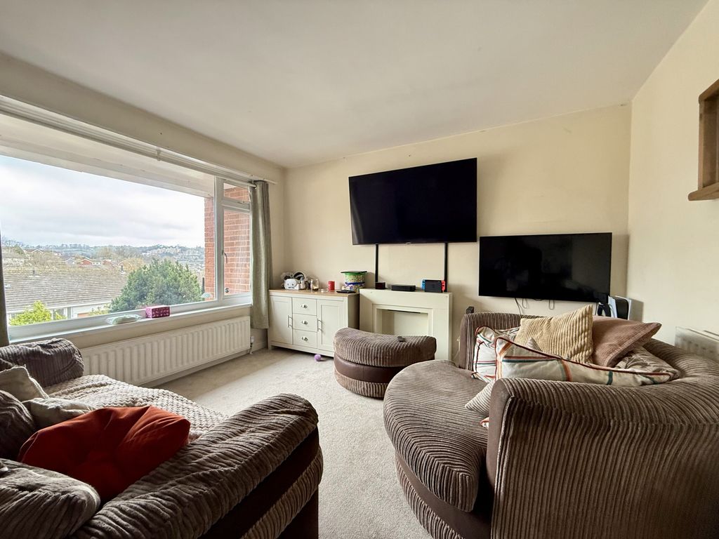 Property photo 3 of 15 Photo 6