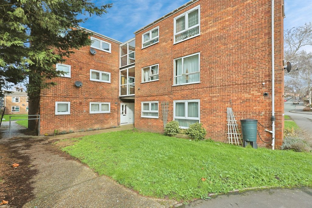 Property photo 1 of 10